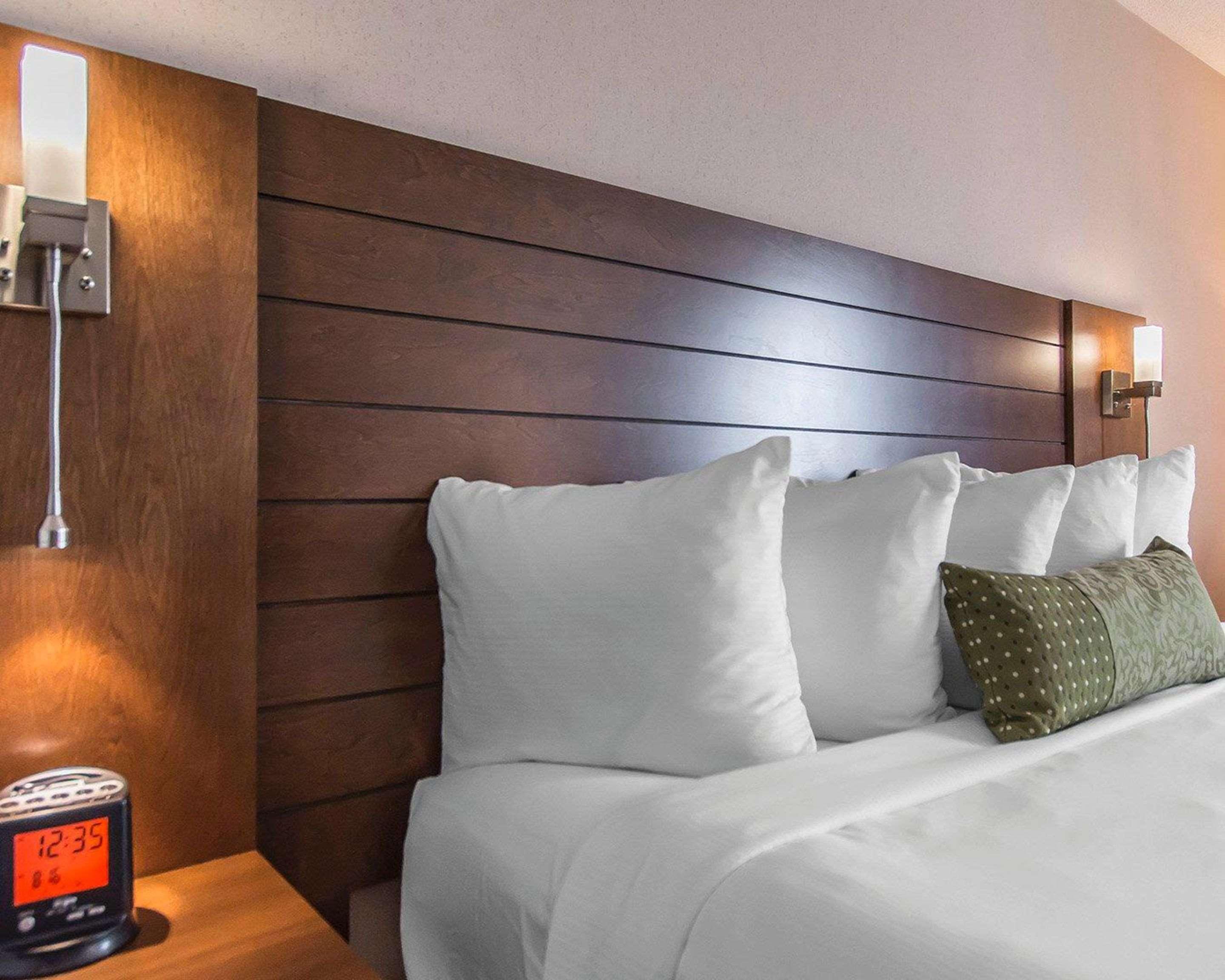 Quality Inn Rouyn-Noranda Ngoại thất bức ảnh