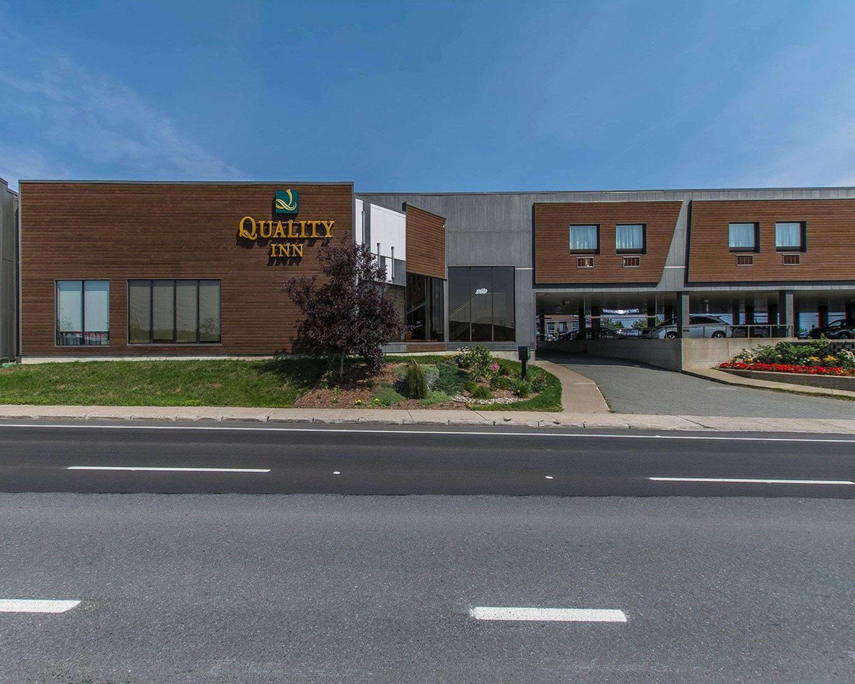 Quality Inn Rouyn-Noranda Ngoại thất bức ảnh