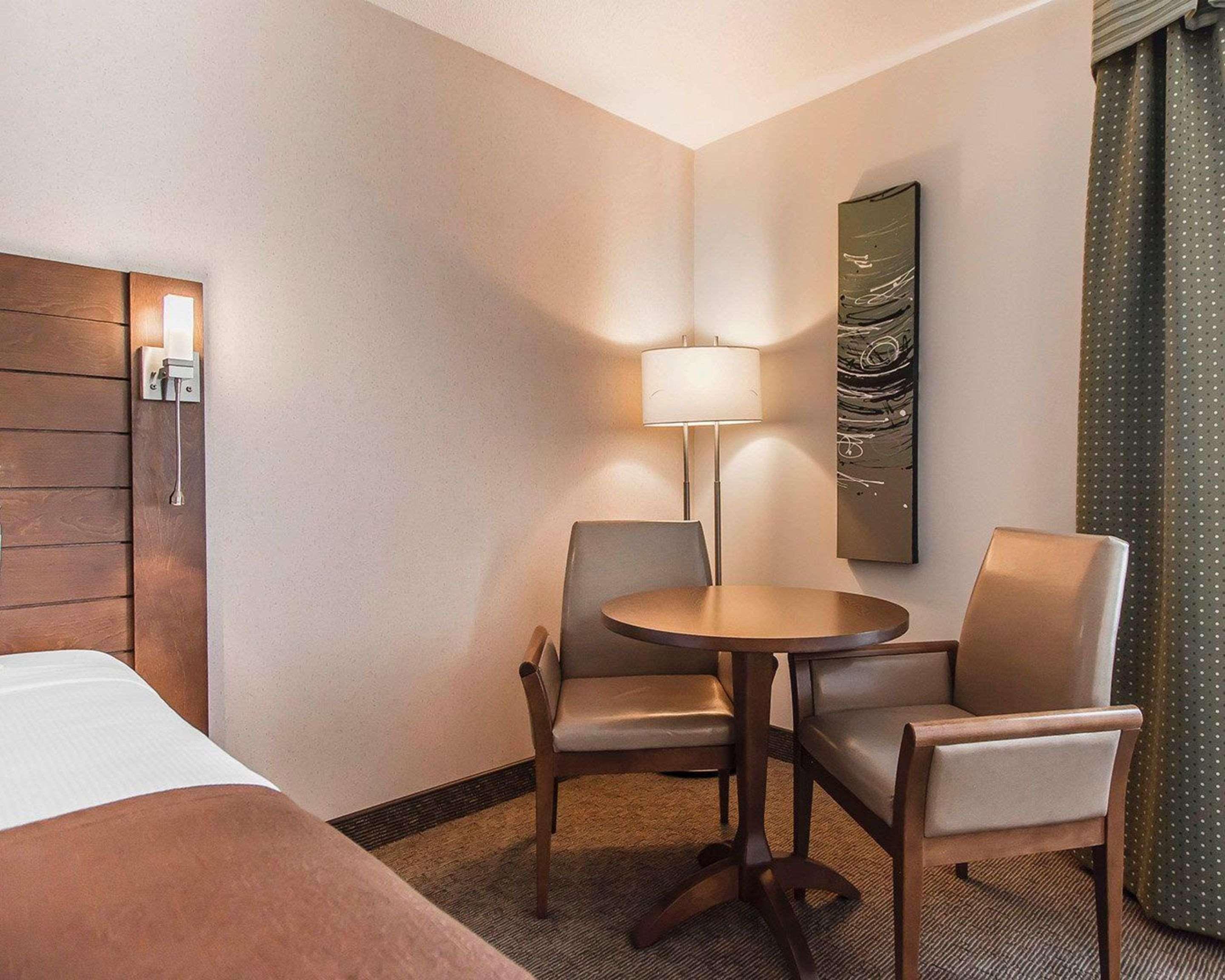Quality Inn Rouyn-Noranda Ngoại thất bức ảnh