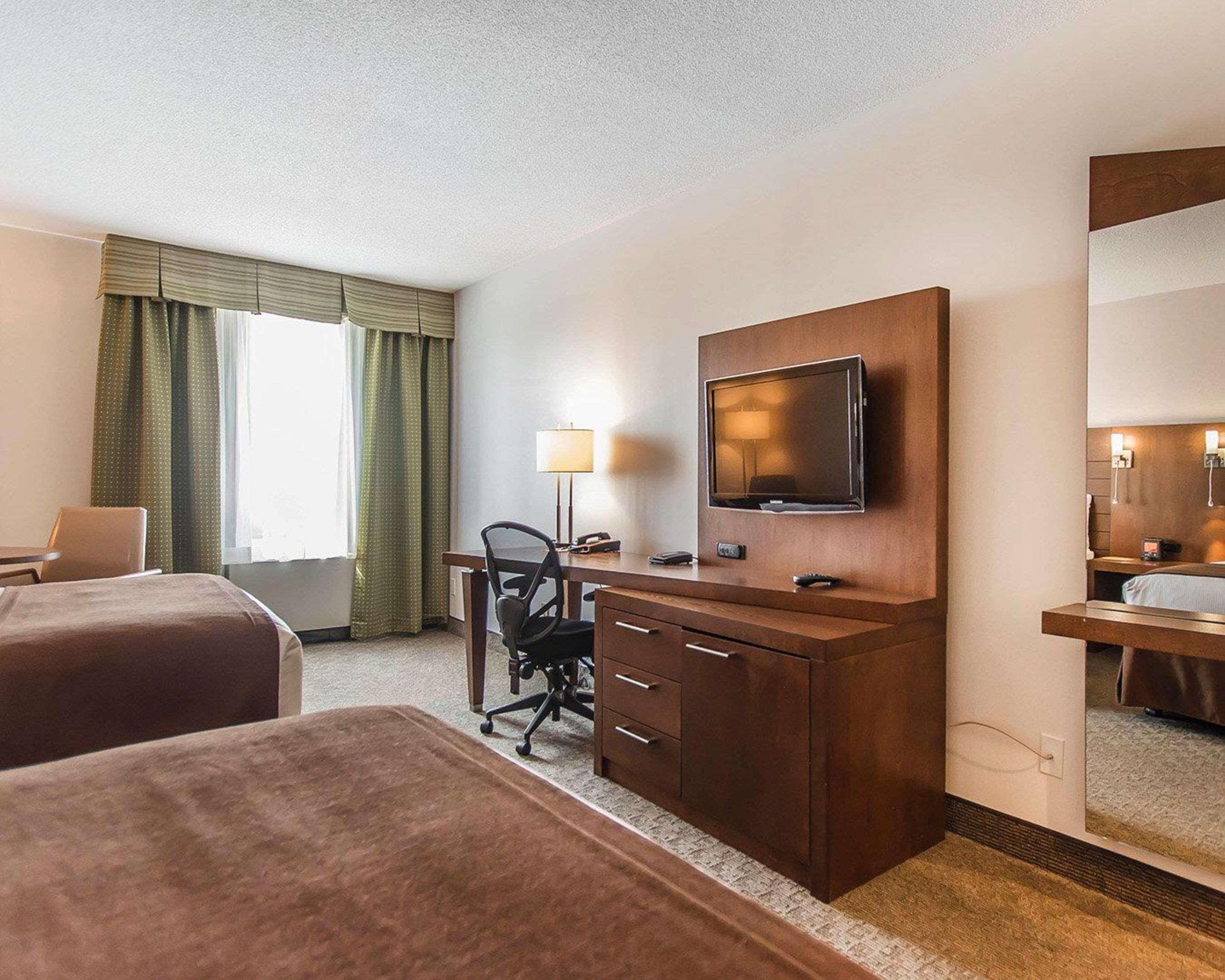 Quality Inn Rouyn-Noranda Ngoại thất bức ảnh