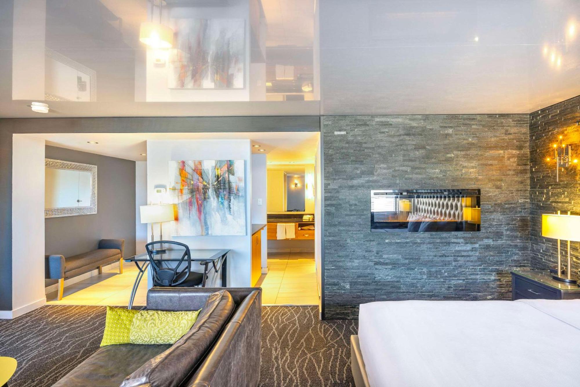 Quality Inn Rouyn-Noranda Ngoại thất bức ảnh