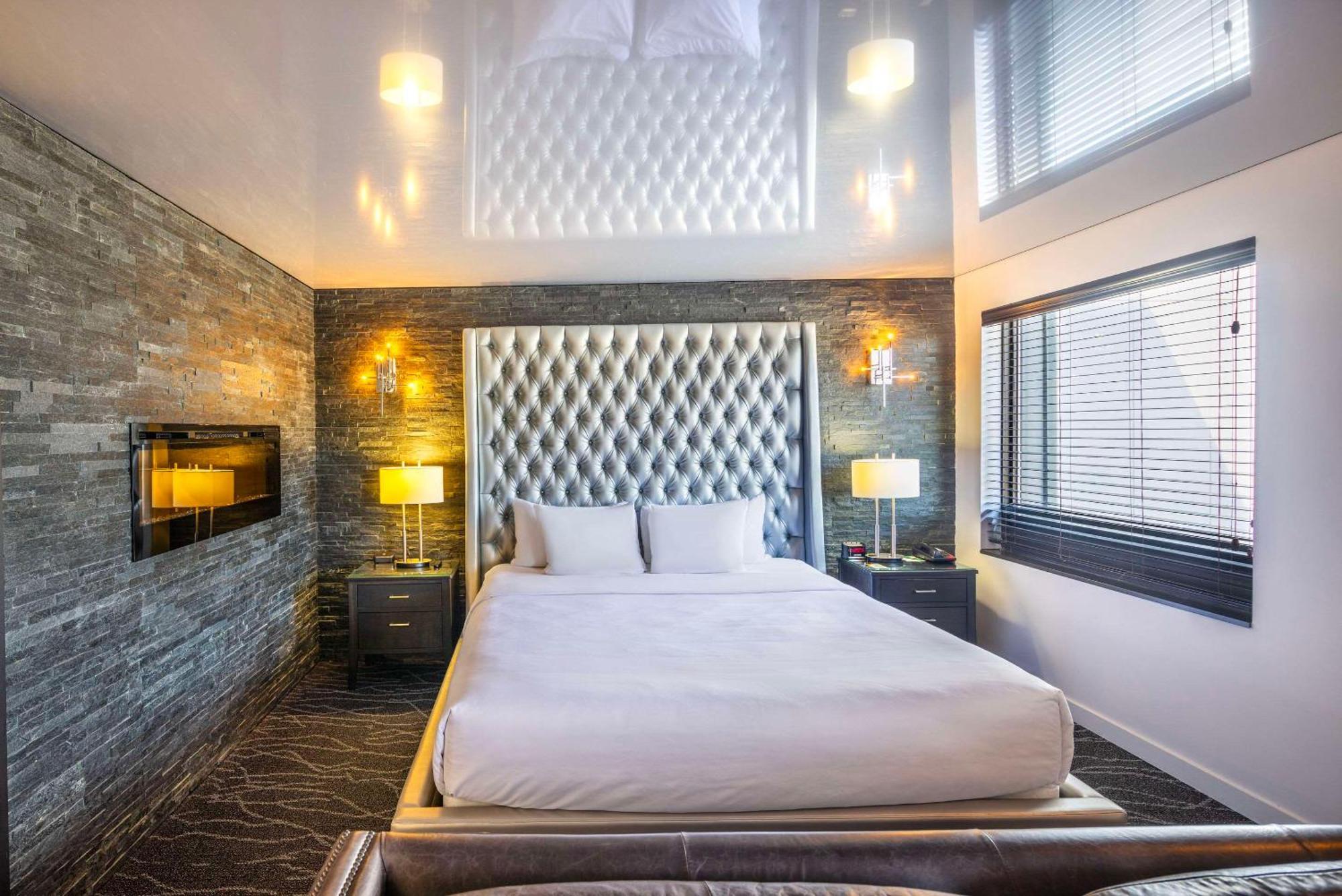 Quality Inn Rouyn-Noranda Ngoại thất bức ảnh